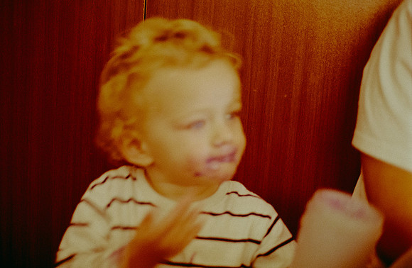 25 Gonzalo Llarena - Kodak Gold 200 por Arca Film Lab (Febrero 2025) - Rollo 0738