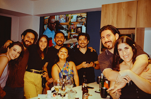 16 Jazmine Sousa - Kodak Gold 200 por Arca Film Lab (Noviembre 2024) - Rollo 0441