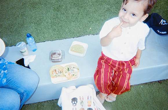 06 Adriana González - Fujifilm 400 por Arca Film Lab (Mayo 2025) - Rollo 1021