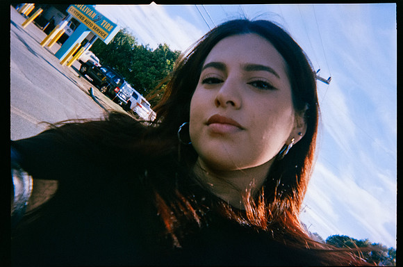 15 Brandon Hernández - Fujifilm 400 por Arca Film Lab (Octubre 2026) - Rollo 2314