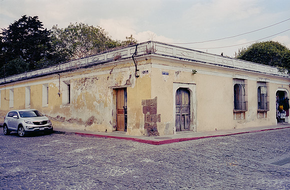 04 Luis Felipe Rodríguez - Kodak Portra 400 por Arca Film Lab (Mayo 2025) - Rollo 1093