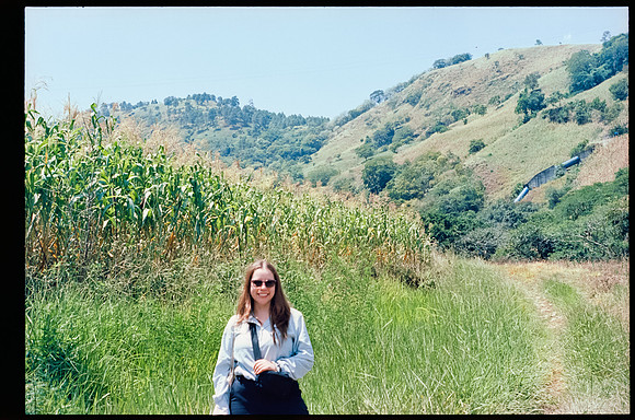14 Melissa Stormont - Kodak Ektar 100 por Arca Film Lab (Septiembre 2026) - Rollo 2279