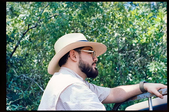 07 Melissa Stormont - Kodak Ektar 100 por Arca Film Lab (Septiembre 2026) - Rollo 2279