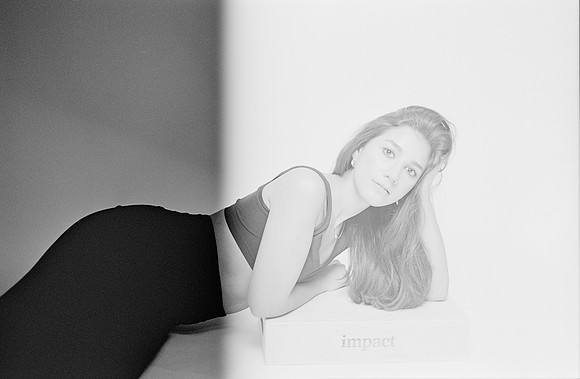 11 Javier Anleu - Ilford XP2 400 por Arca Film Lab (Mayo 2025) - Rollo 1032
