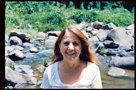 19 Melissa Stormont - Kodak Ektar 100 por Arca Film Lab (Septiembre 2026) - Rollo 2279