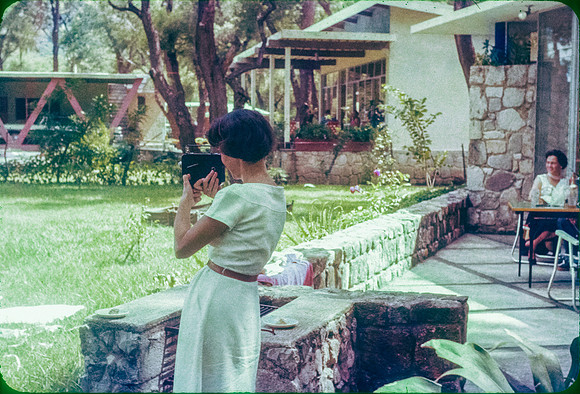 05 Ana Cristina Ayala - Kodak Ektachrome 100 por Arca Film Lab (Diciembre 2024)