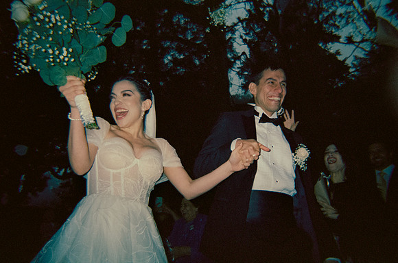 13 Boda Guille y Adriana por Fabriccio Díaz - Cinestill 800T - Arca Film Lab