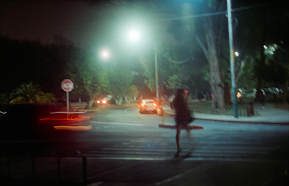 04 Elliot Morales - Cinestill 400D por Arca Film Lab (Mayo 2025) - Rollo 1049