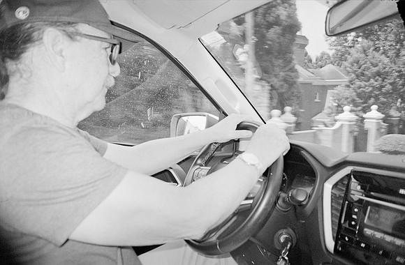 01 Rodrigo Bracamonte - Ilford XP2 400 por Arca Film Lab (Marzo 2025) - Rollo 0792