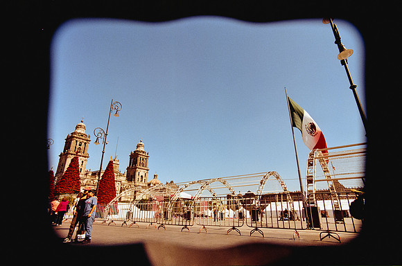 02 Elliot Morales - Kodak Gold 200 por Arca Film Lab (Diciembre 2024) - Rollo 0555