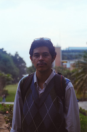18 Adrián Cajax - Fujifilm 400 por Arca Film Lab (Abril 2025) - Rollo 0988