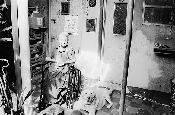37 Diana Roca - Fujifilm Acros 100 II por Arca Film Lab (Mayo 2025) - Rollo 1050