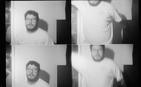 19 Natalia Mendoza - Kentmere Pan 400 por Arca Film Lab (Junio 2025) - Rollo 1127