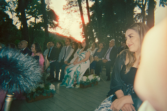 11 Boda Guille y Adriana por Fabriccio Díaz - Cinestill 800T - Arca Film Lab
