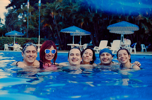 12 Elliot Morales - Cinestill 800T por Arca Film Lab (Mayo 2025) - Rollo 1001