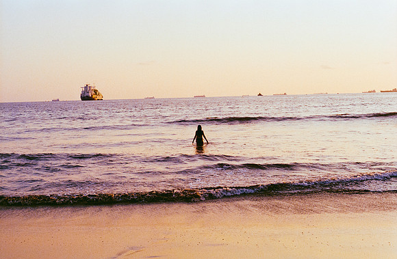 24 Emerson Quintanilla - Kodak Ultramax 400 por Arca Film Lab (Abril 2025) - Rollo 0906