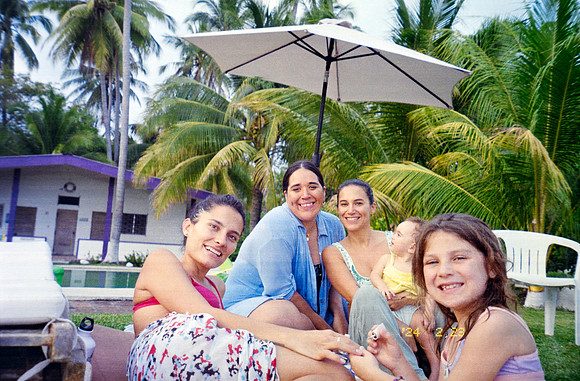 01 Rodrigo Fernández - Fujifilm 200 - Arca Film Lab (Mayo 2024) - Rollo 0054