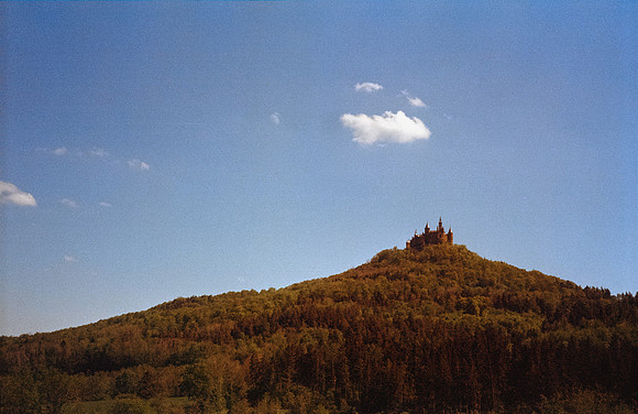 06 Rodrigo Lorenz - Kodak Gold 200 por Arca Film Lab (Julio 2024) - Rollo 0142