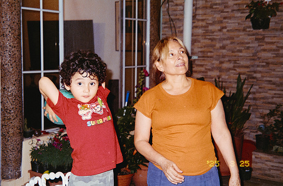 10 Carlos Castro - Kodak Ultramax 400 por Arca Film Lab (Mayo 2025) - Rollo 1005
