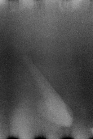 22 María Fernanda Santizo  - B&W Kodak Portra 400 con Rayos X por Arca Film Lab (Abril 2024)