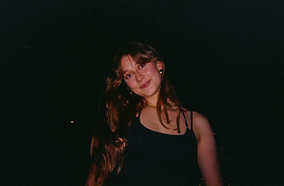 20 Kamilah Ruíz - Fujifilm 200 por Arca Film Lab (Febrero 2025) - Rollo 0771