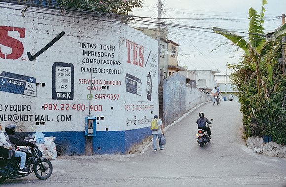 31 Elliot Morales - Kodak Gold 200 por Arca Film Lab (Febrero 2025) - Rollo 0785