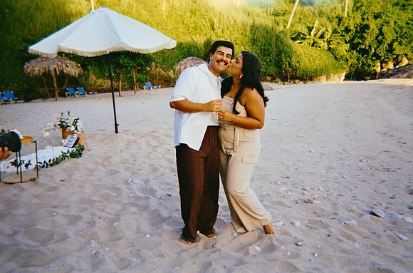 09 Pablo Godoy - Fujifilm 400 - José Papá & Mamá por Arca Film Lab (Febrero 2025) - Rollo 0879