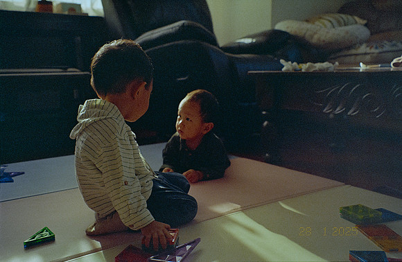 13 Mia Yun - Lomography 400 por Arca Film Lab (Febrero 2025) - Rollo 0740