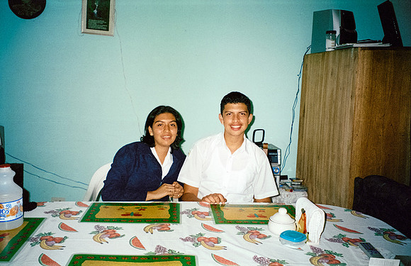 02 Caleb Rodríguez - Kodak Gold 100 por Arca Film Lab (Enero 2025) - Rollo 0577