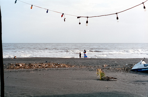 28 Ronald Ottoniel - Cinestill 400D por Arca Film Lab (Septiembre 2024) - Rollo 0325