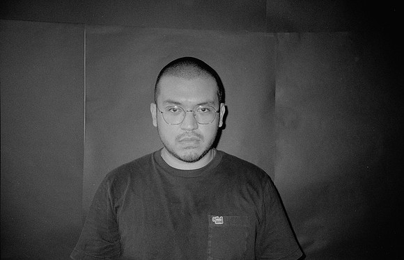21 Mariana Cabrera - Kentmere Pan 400 por Arca Film Lab (Junio 2025) - Rollo 1124
