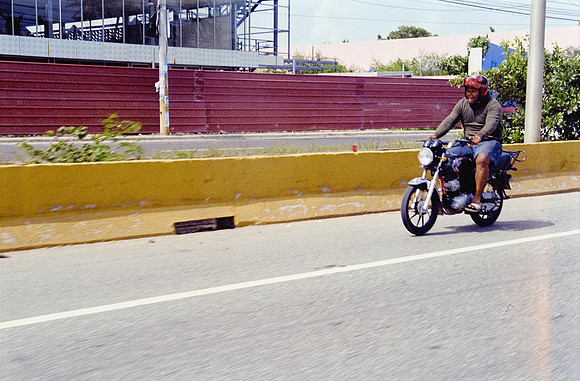 21 Francisco Chang - Kodak Ultramax 400 por Arca Film Lab (Noviembre 2024) - Rollo 0470