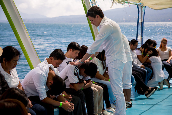 018 The Well - Atitlán 2017 por Fabriccio Díaz