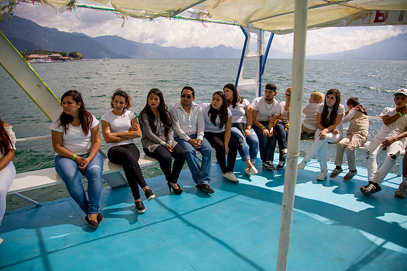 047 The Well - Atitlán 2017 por Fabriccio Díaz