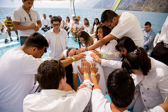 050 The Well - Atitlán 2017 por Fabriccio Díaz
