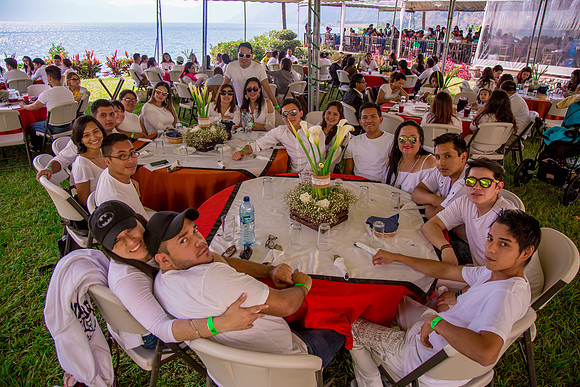 064 The Well - Atitlán 2017 por Fabriccio Díaz