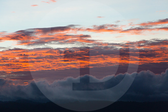 18 Primer amanecer de julio 2021 y Contigo por Fabriccio Díaz