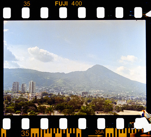 36 Erick Sandoval - Fujifilm 400 por Arca Film Lab (Septiembre 2024) - Rollo 0353