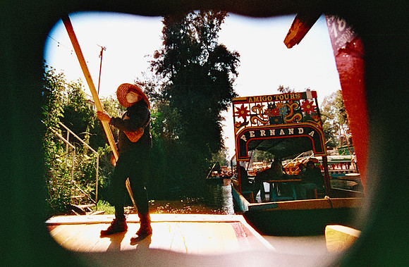 28 Elliot Morales - Harman Phoenix 200 por Arca Film Lab (Diciembre 2024) - Rollo 0556