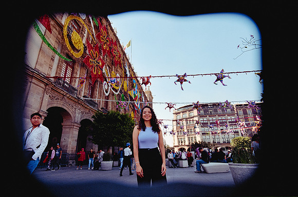 10 Elliot Morales - Kodak Gold 200 por Arca Film Lab (Diciembre 2024) - Rollo 0555