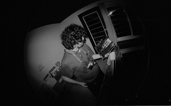 05 Natalia Mendoza - Kentmere Pan 400 por Arca Film Lab (Junio 2025) - Rollo 1126