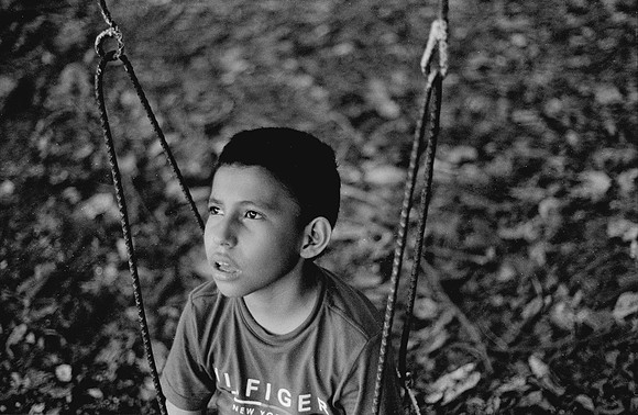 22 Christopher Robles - Ilford HP5+ 400 por Arca Film Lab (Febrero 2025) - Rollo 0680