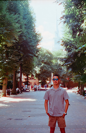 11 Rafael Ortíz - Cinestill 400D por Arca Film Lab (Agosto 2024) - Rollo 0240