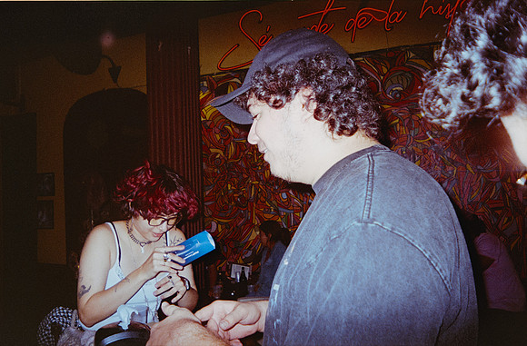 06 Natalia Mendoza - Fujifilm 400 por Arca Film Lab (Noviembre 2024) - Rollo 0489