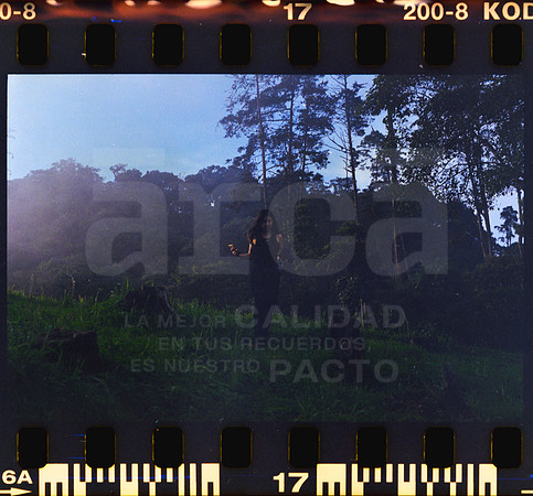 17 Rollo 08 Avery - Kodak Gold 200 por ArcaFilmLab (Octubre 2023)