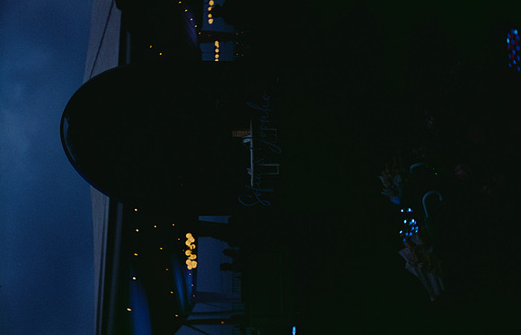 41 Denise Clicks - Cinestill 400D por Arca Film Lab (Abril 2025) - Rollo 0953