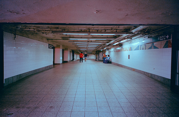 19 Ernesto Ábrego - Fujifilm400 por Arca Film Lab (Agosto 2024) - Rollo 0270