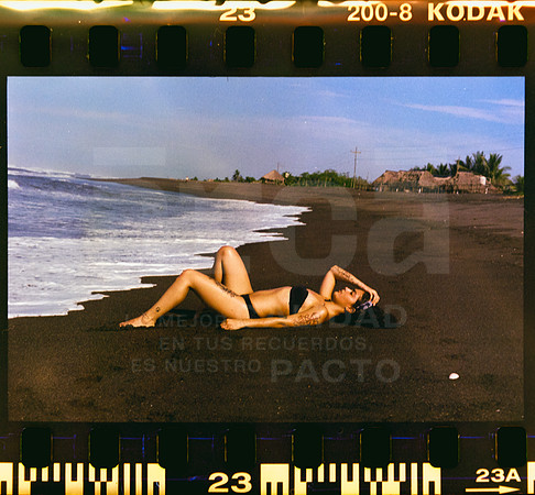 23 Rollo 06 Avery - Kodak Gold 200 Expirado por ArcaFilmLab (Octubre 2023)
