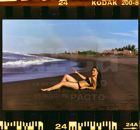 24 Rollo 06 Avery - Kodak Gold 200 Expirado por ArcaFilmLab (Octubre 2023)