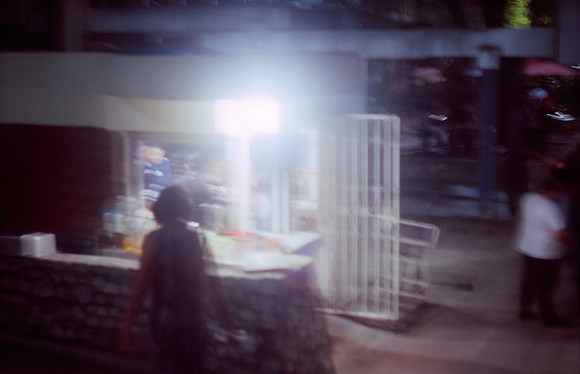 25 Elliot Morales - Cinestill 400D por Arca Film Lab (Mayo 2025) - Rollo 1049